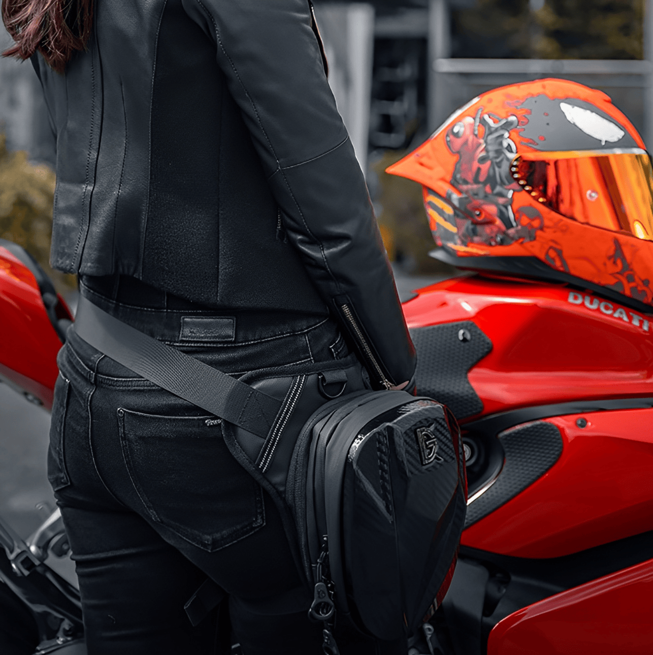 Sacoche de Jambe Moto | CarbonShield™